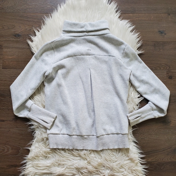 Alo Yoga Light Gray Haze Turtleneck Sweatshirt - Picture 4 of 4